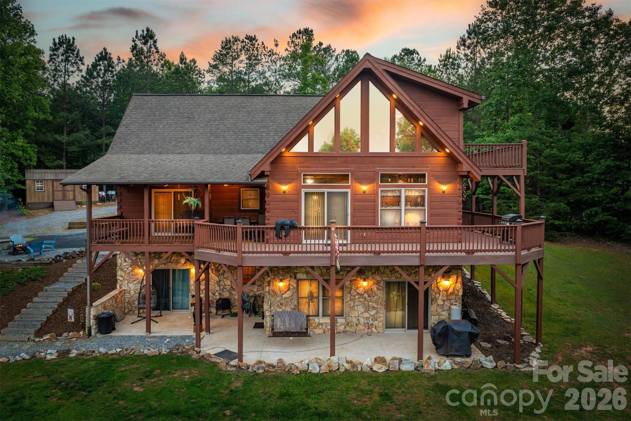 4338569 - 16 Saratoga Drive