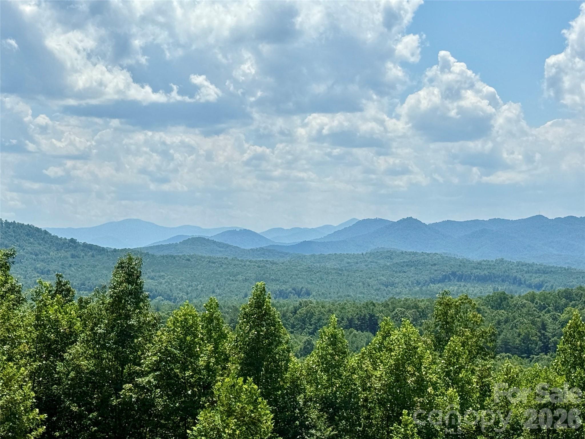 4403265 - V/L Summit Trail 82